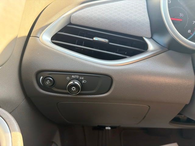 Used 2020 Chevrolet Malibu LS FWD image 27
