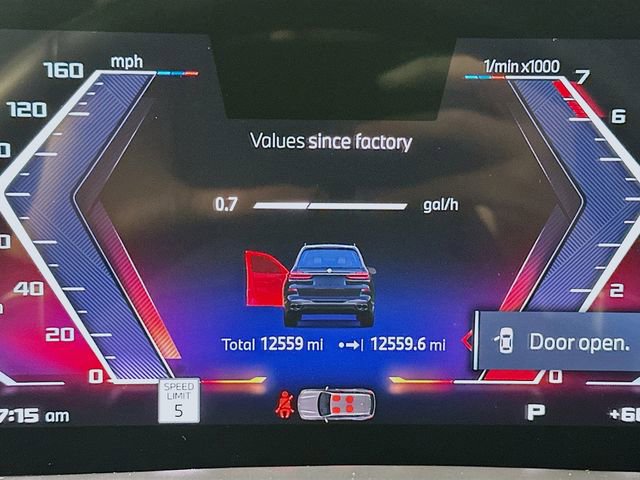 Used 2025 BMW X7 M60i w/ Executive Package image 13