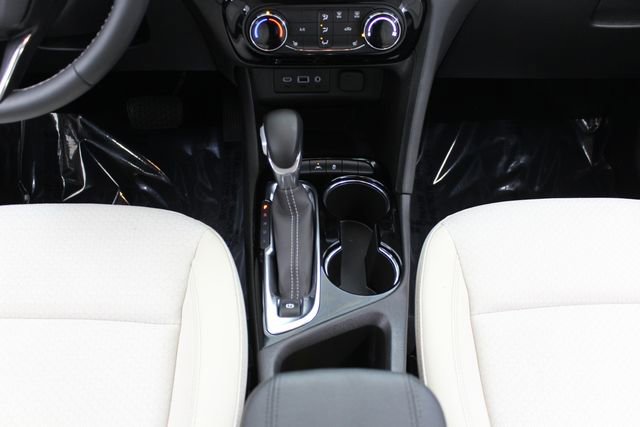 Used 2023 Buick Encore GX Preferred w/ Cold Weather Comfort Package FWD image 25