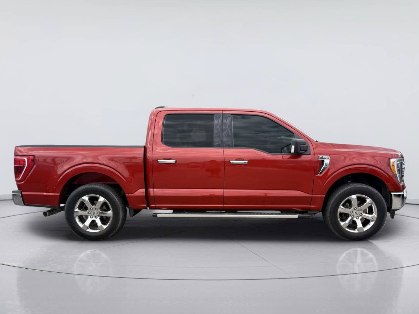 Used 2023 Ford F150 XLT w/ Equipment Group 302A High RWD image 3