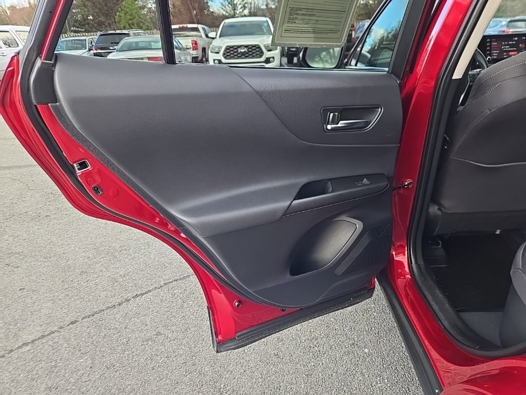 Used 2021 Toyota Venza LE image 35