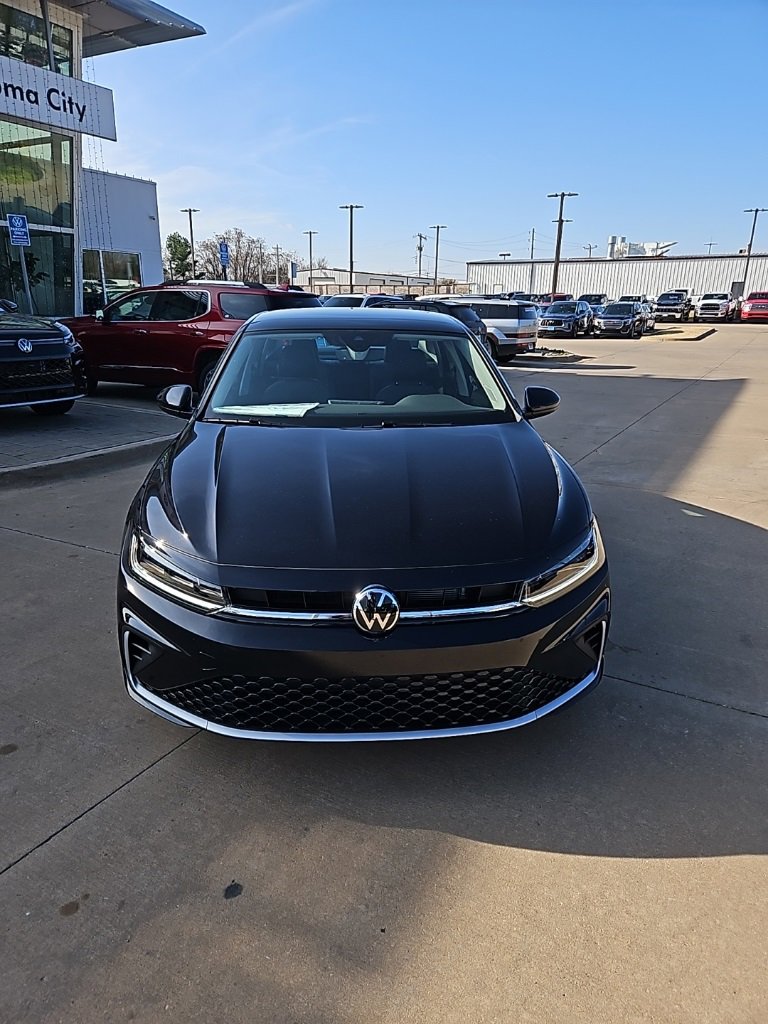 New 2026 Volkswagen Jetta SE image 2