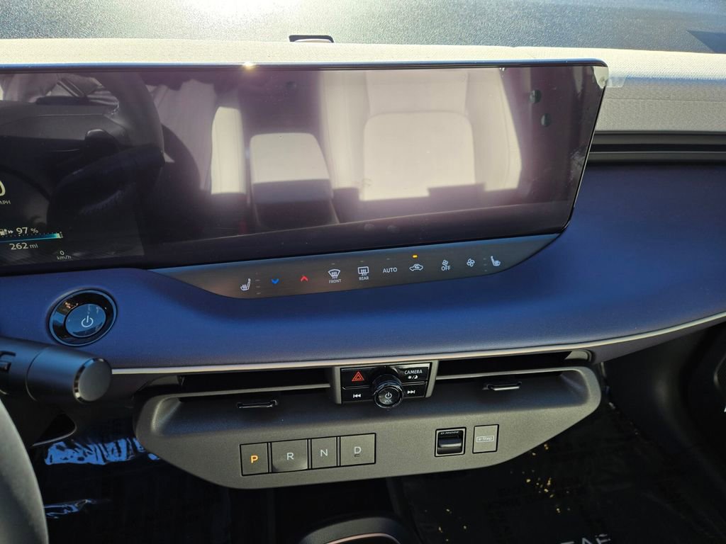 New 2026 Nissan Leaf SV+ w/ Illuminated Package FWD image 11