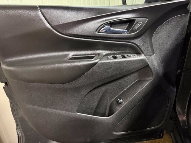 Used 2018 Chevrolet Equinox LT AWD/4WD image 12