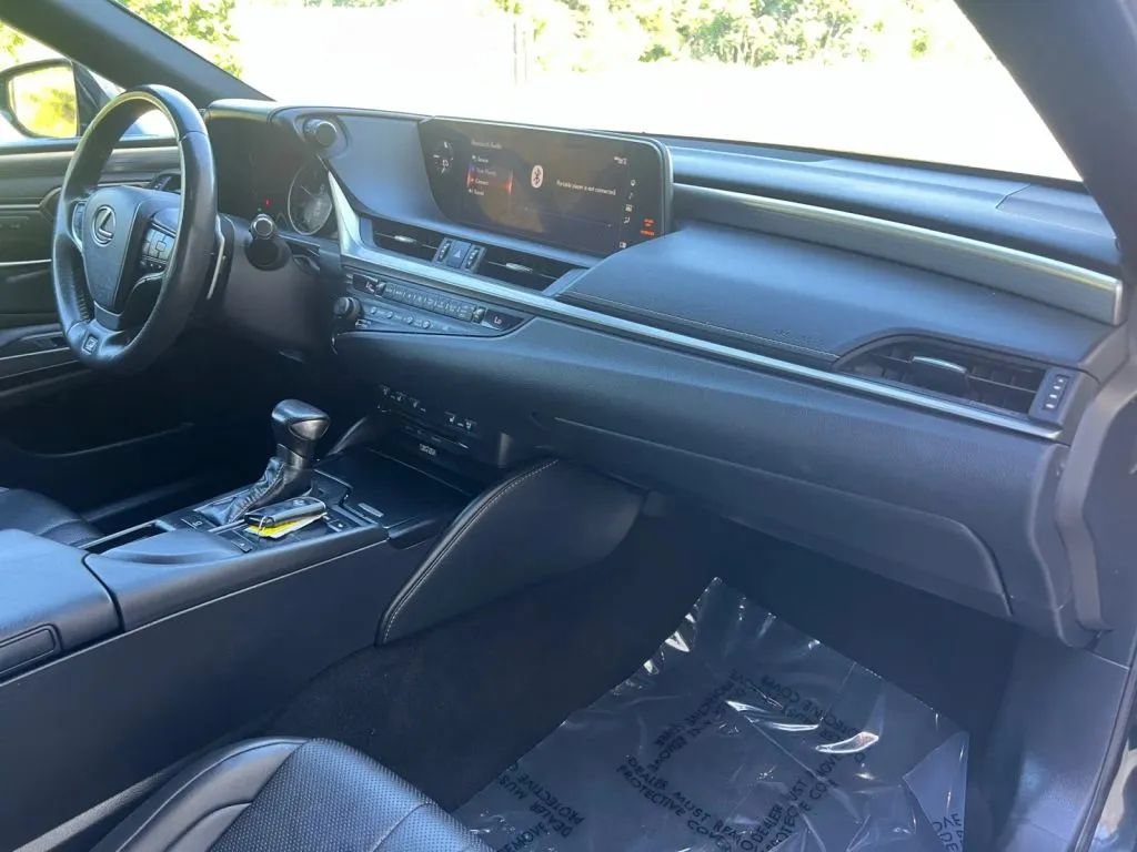Used 2019 Lexus ES 350 F Sport w/ Accessory Package 2 FWD image 17