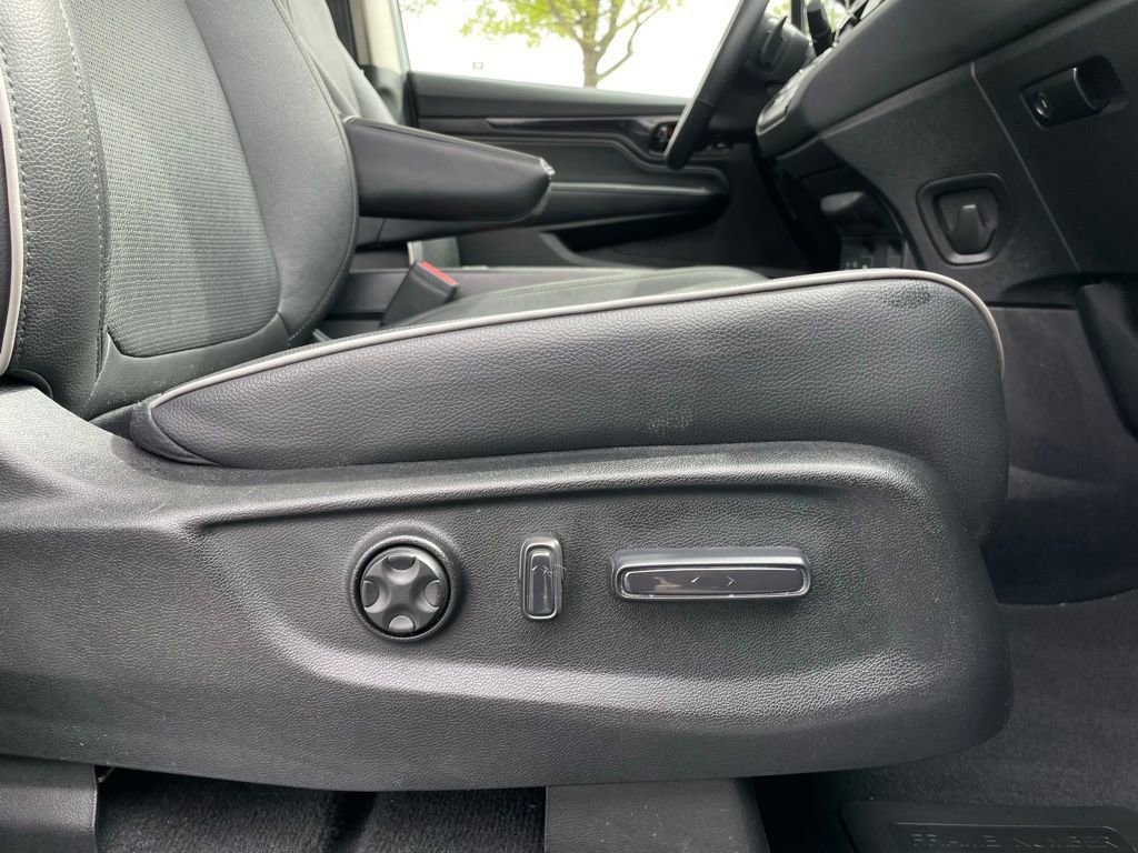 Certified 2025 Honda Odyssey Elite image 31