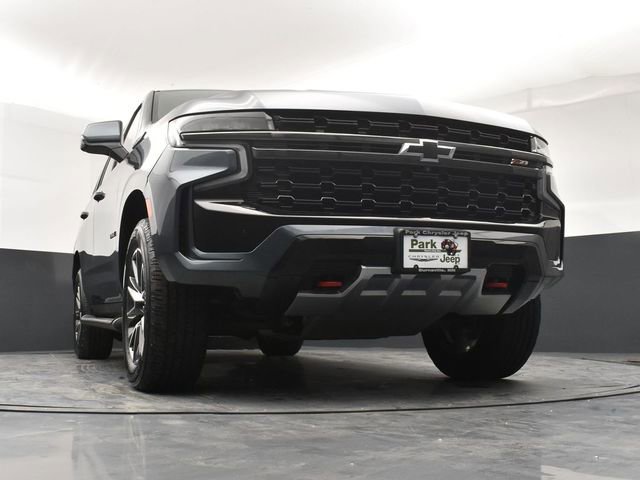 Used 2021 Chevrolet Tahoe Z71 w/ Luxury Package AWD/4WD image 19