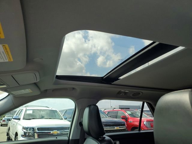 Used 2023 Ford Explorer XLT w/ Equipment Group 202A AWD/4WD image 28