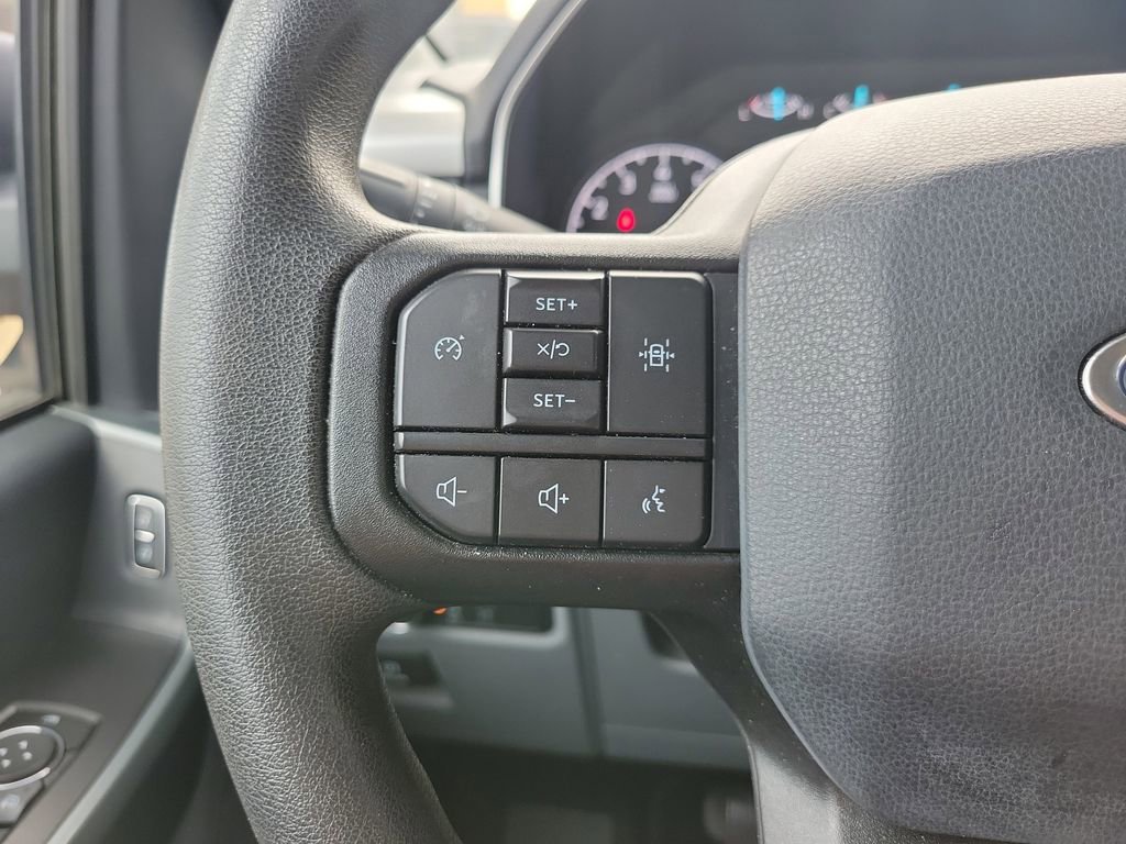 Used 2022 Ford F150 XLT w/ Trailer Tow Package RWD image 17