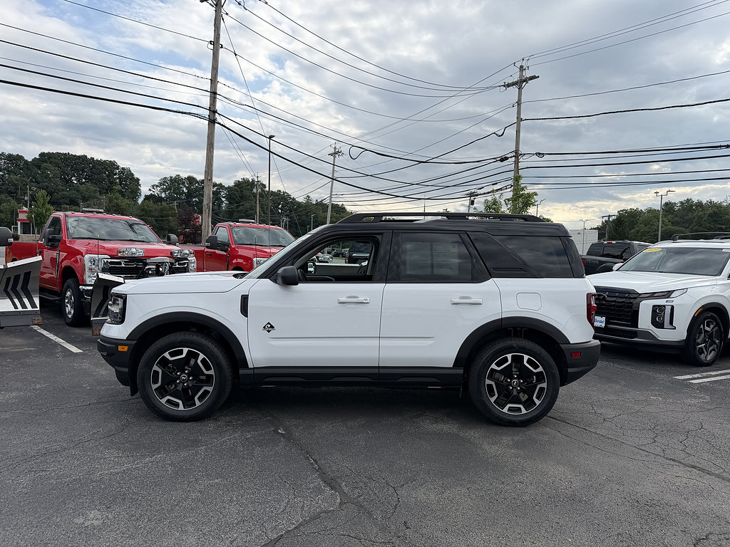 Certified 2023 Ford Bronco Sport Outer Banks w/ Tech Package AWD/4WD image 4