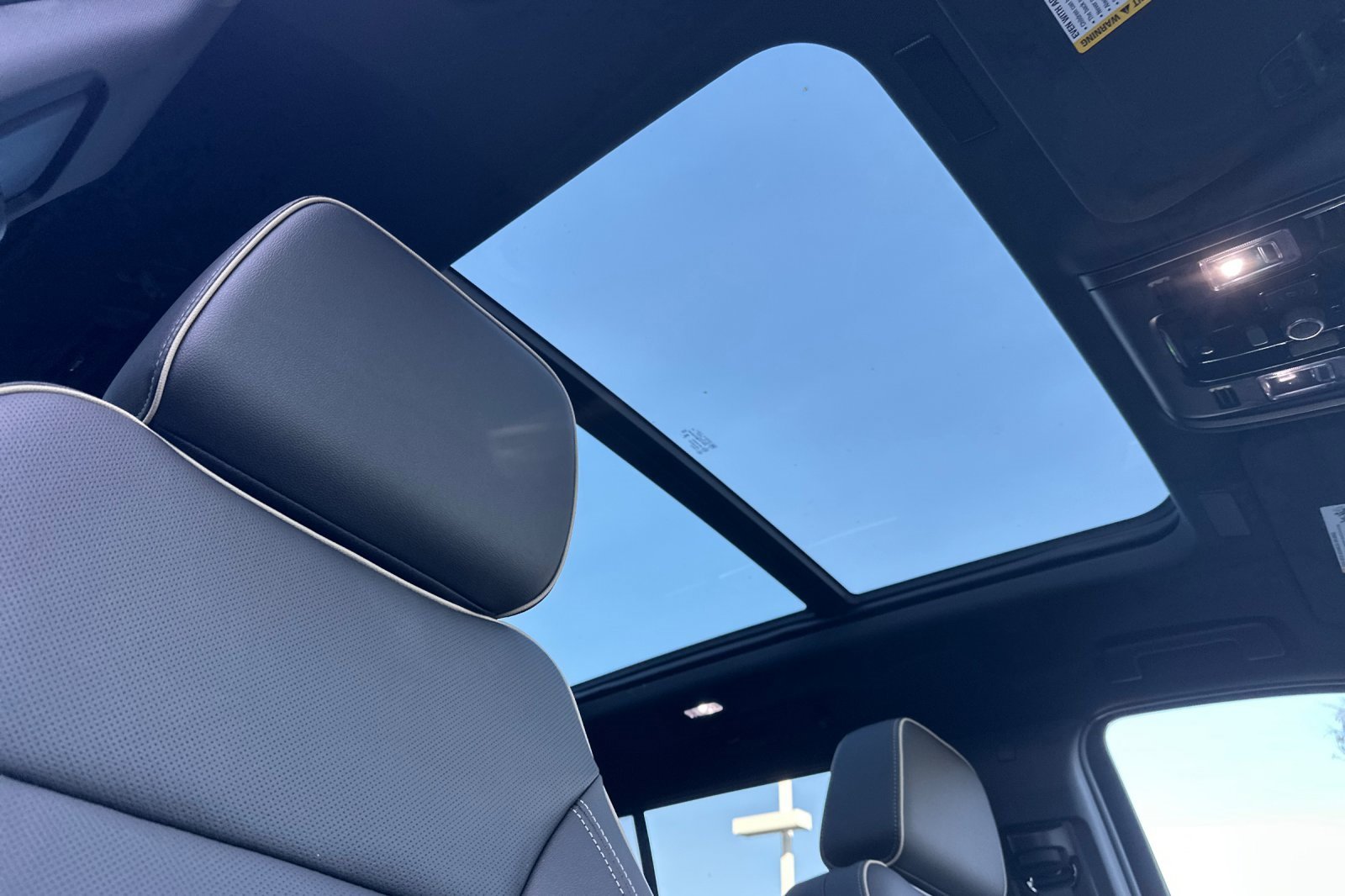 New 2026 Chevrolet Suburban Premier image 20