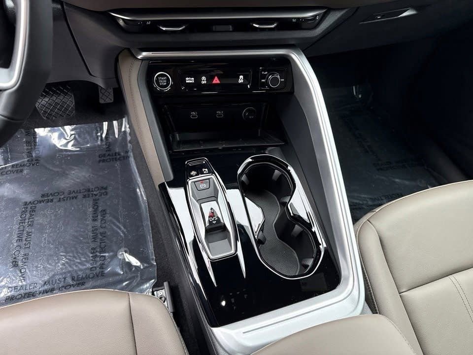 Certified 2025 Audi Q5 Premium Plus w/ Premium Plus image 18