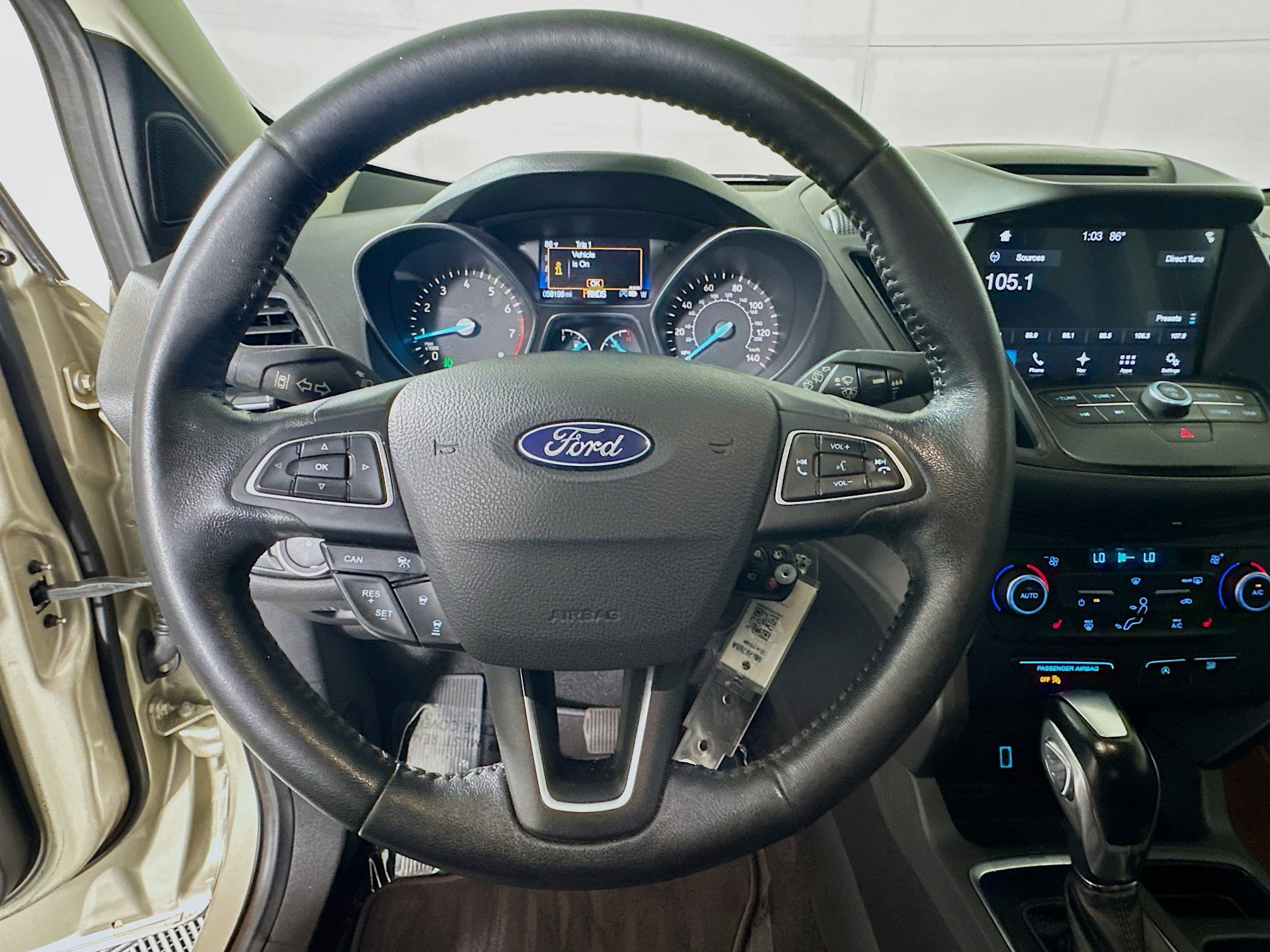Used 2018 Ford Escape SEL w/ Ford Safe & Smart Package AWD/4WD image 15
