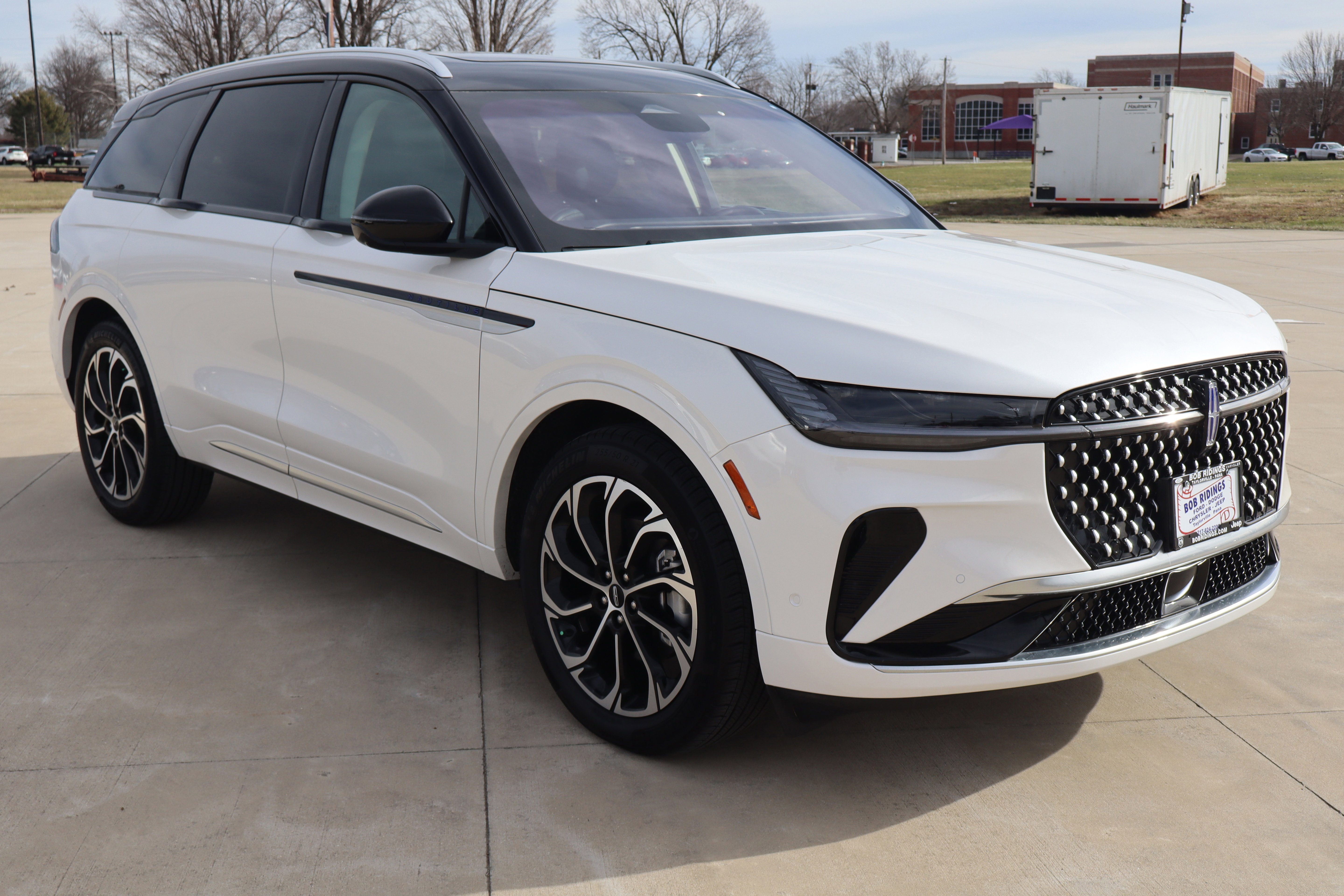 Used 2024 Lincoln Nautilus Reserve w/ Equipment Group 202A image 4