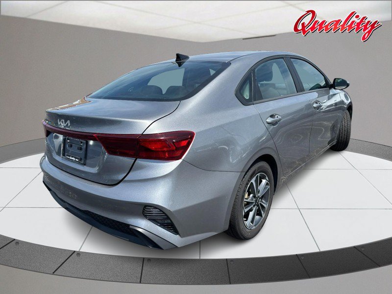 Used 2024 Kia Forte LXS FWD image 3