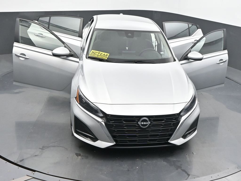 Used 2023 Nissan Altima 2.5 SV FWD image 63