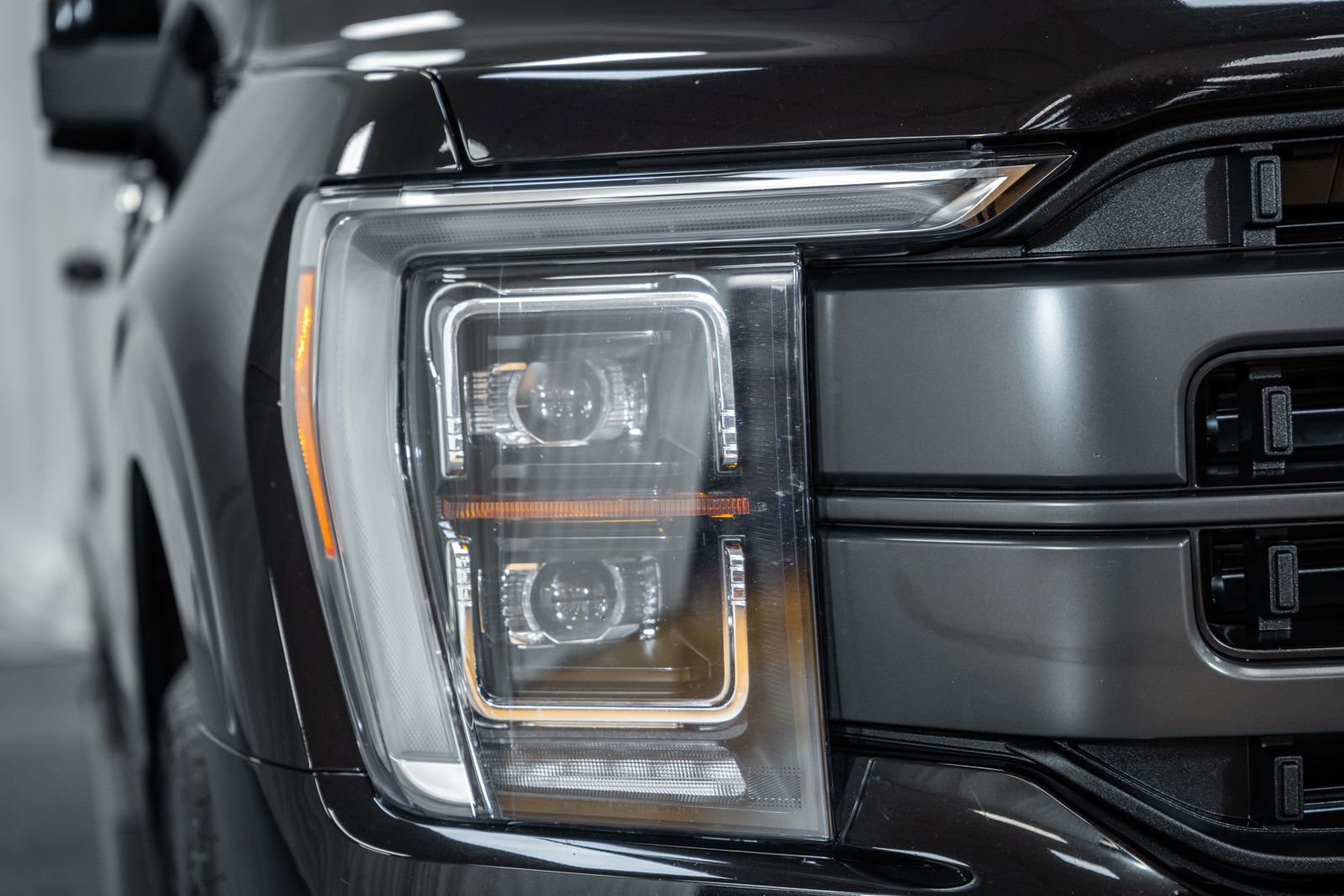 Certified 2023 Ford F150 Lariat w/ Equipment Group 502A High image 14