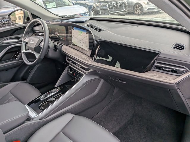 Certified 2025 Audi Q5 Premium w/ Convenience Package image 24