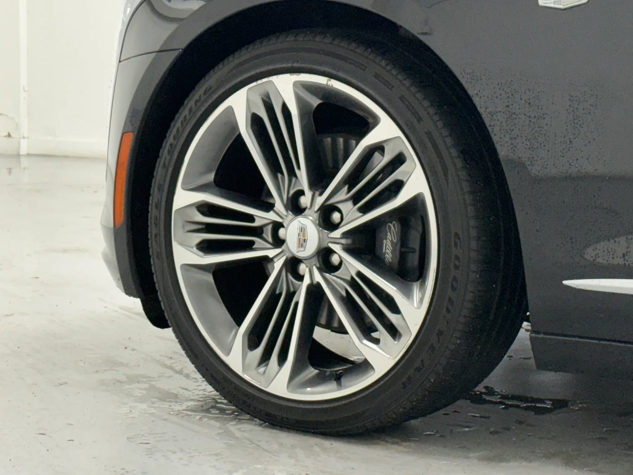 Used 2020 Cadillac CT6 Premium Luxury w/ LPO, Exterior Accent Package AWD/4WD image 49