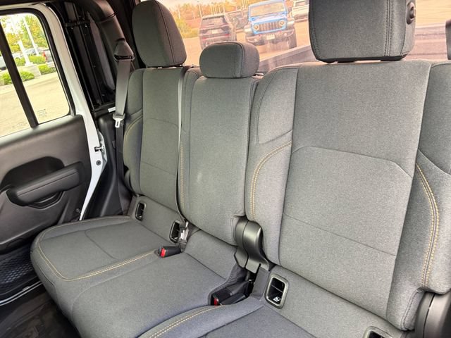 New 2025 Jeep Gladiator Sport AWD/4WD image 29