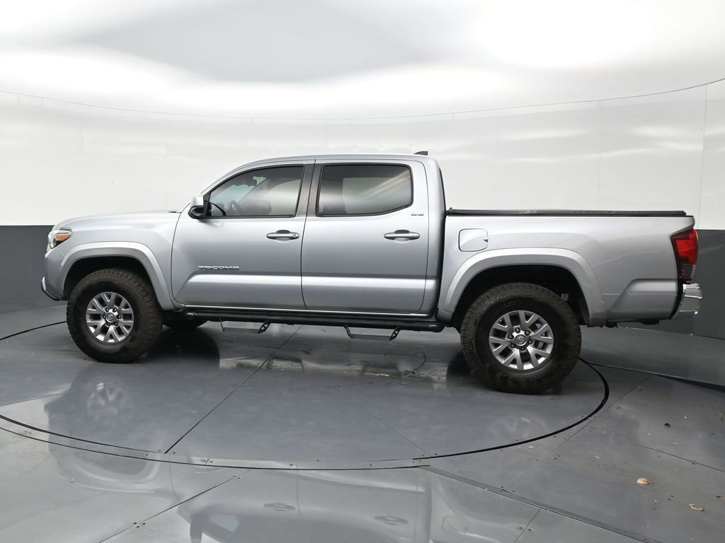 Used 2019 Toyota Tacoma SR5 w/ SR5 Appearance Package (SM) RWD image 2