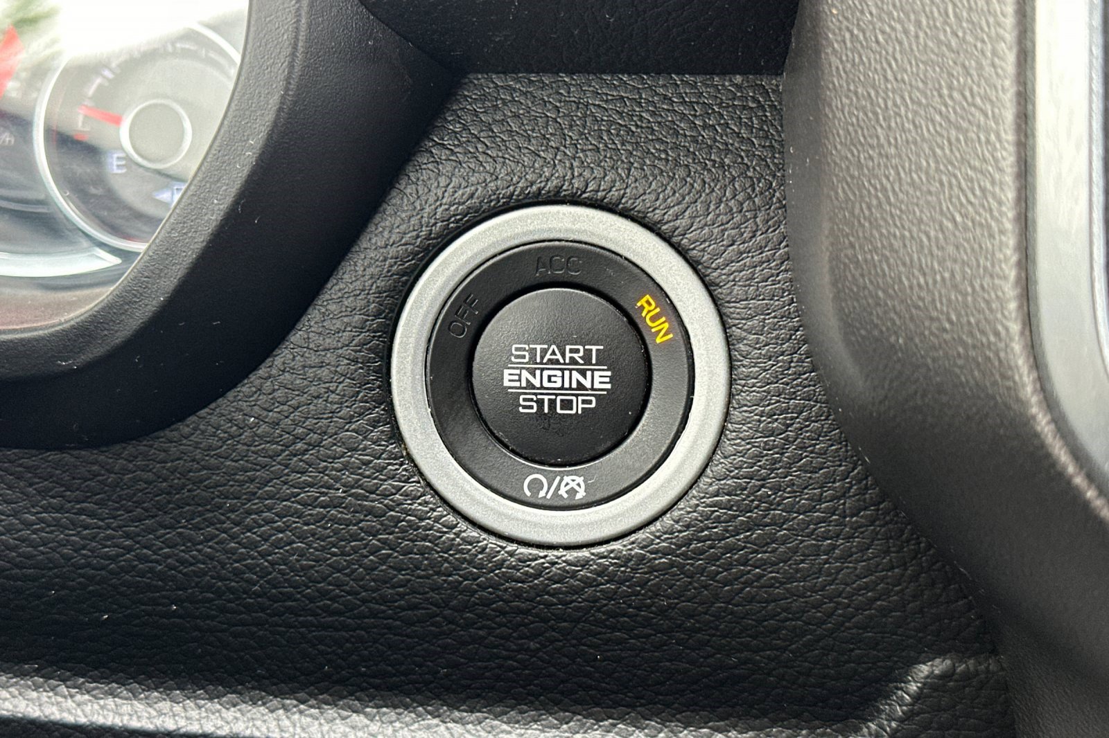 Used 2019 RAM 1500 Big Horn RWD image 32