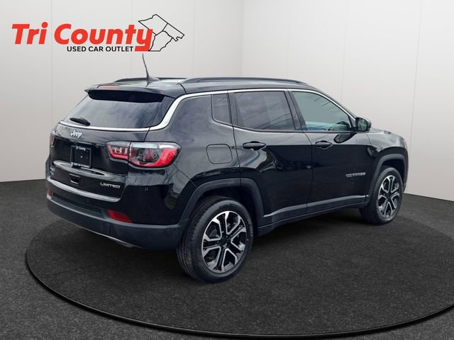 Used 2023 Jeep Compass Limited w/ Sun and Sound Group AWD/4WD image 8