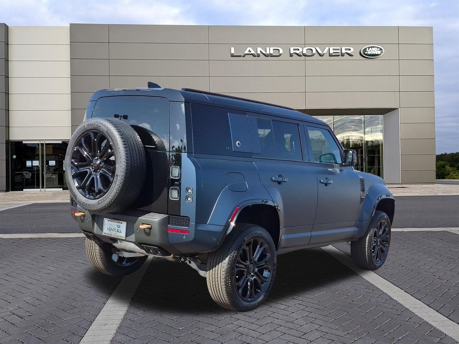 New 2026 Land Rover Defender 110 OCTA AWD/4WD image 5