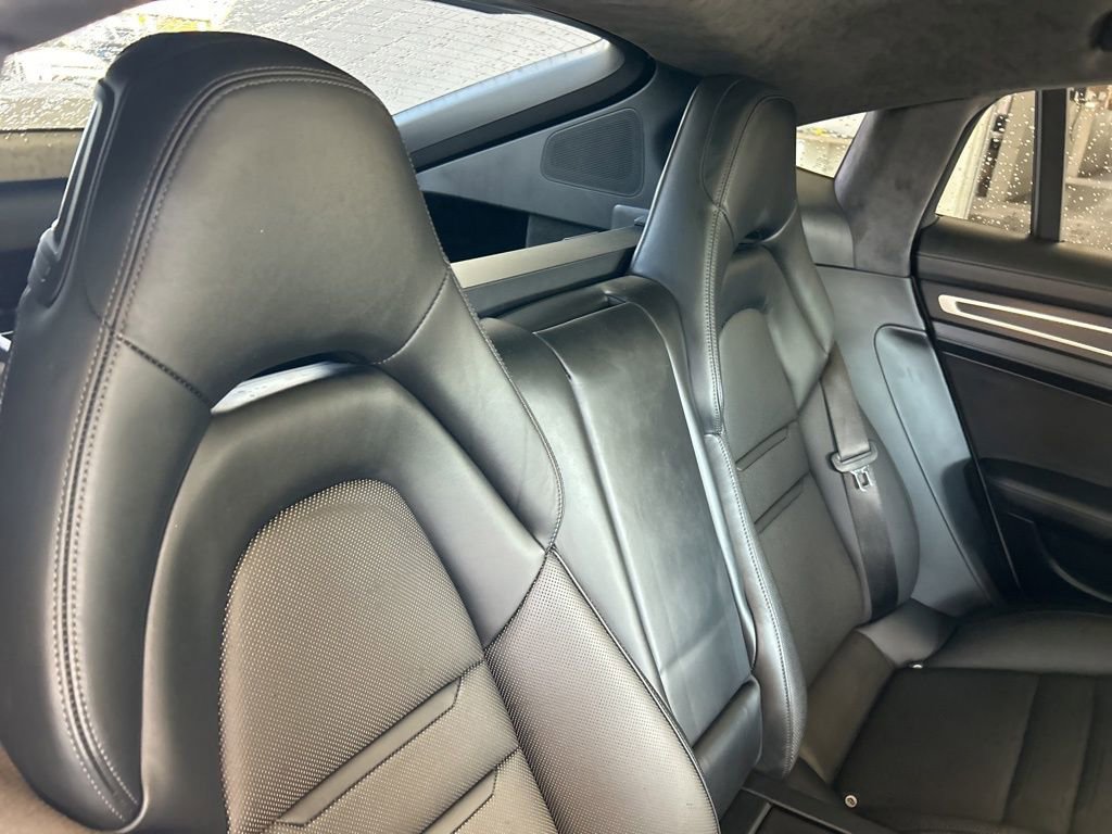 Used 2020 Porsche Panamera GTS image 31