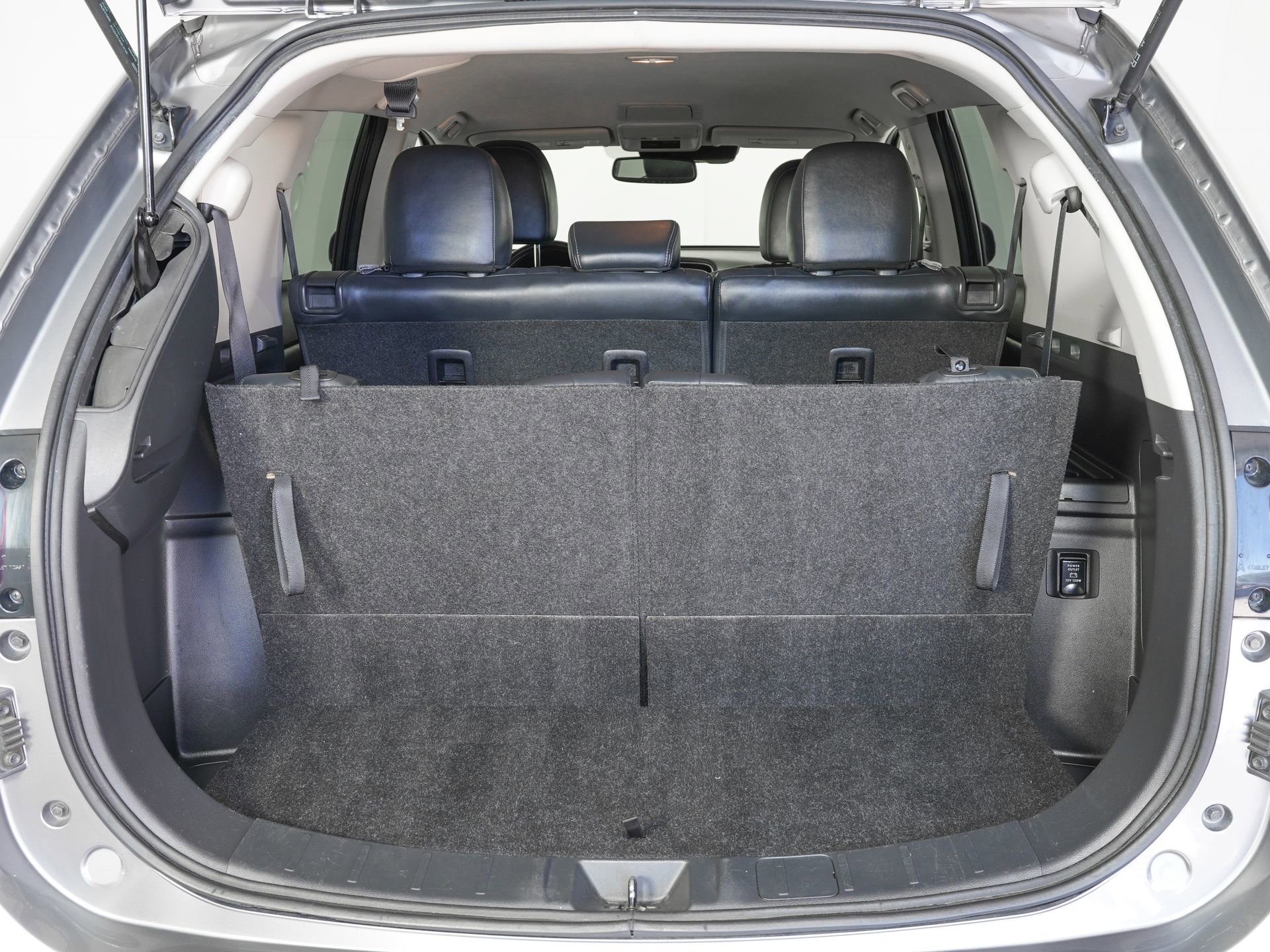 Used 2020 Mitsubishi Outlander SEL image 12