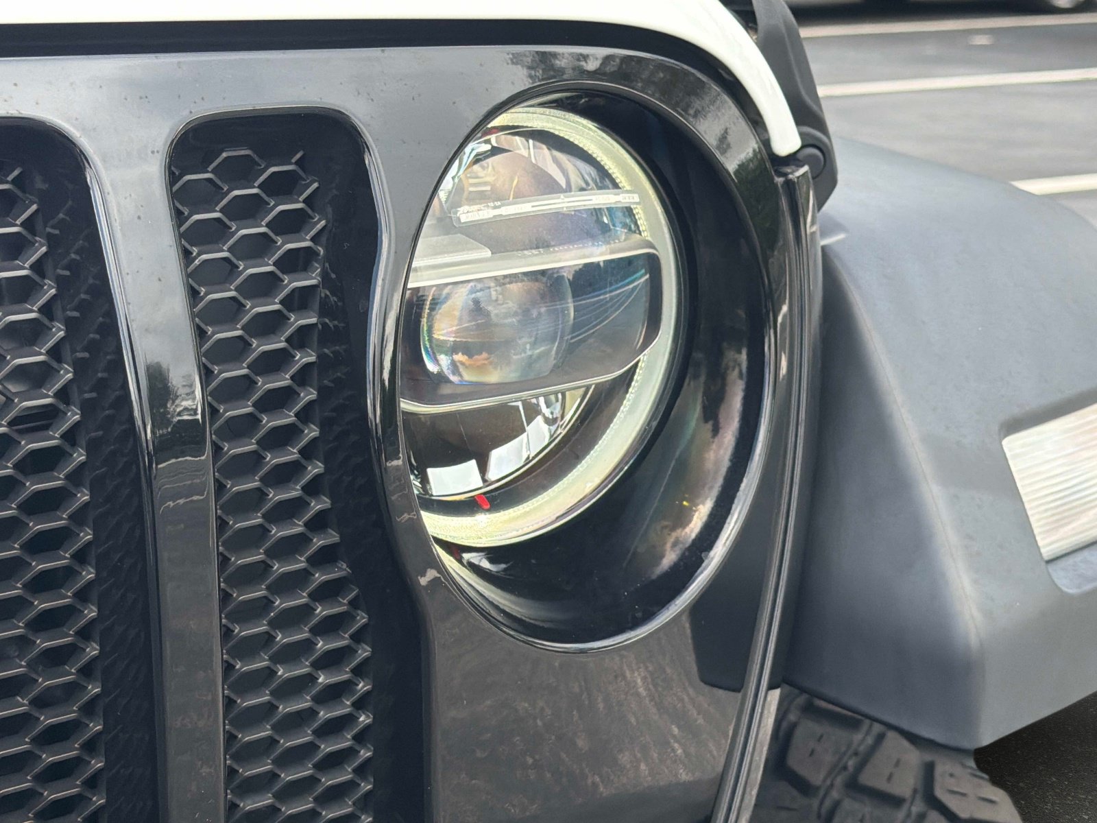 Used 2021 Jeep Wrangler Sport AWD/4WD image 10