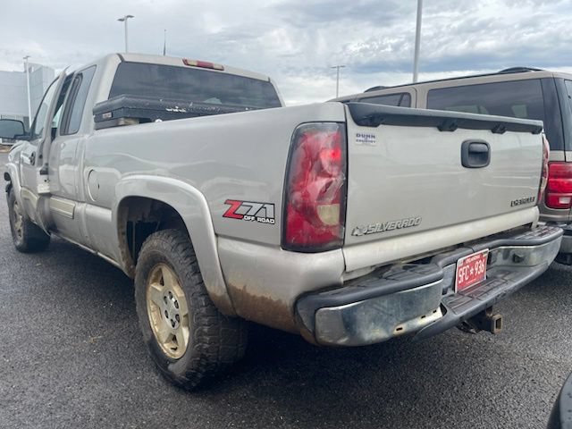 Used 2005 Chevrolet Silverado 1500 LS w/ Light Duty Power Package AWD/4WD image 9