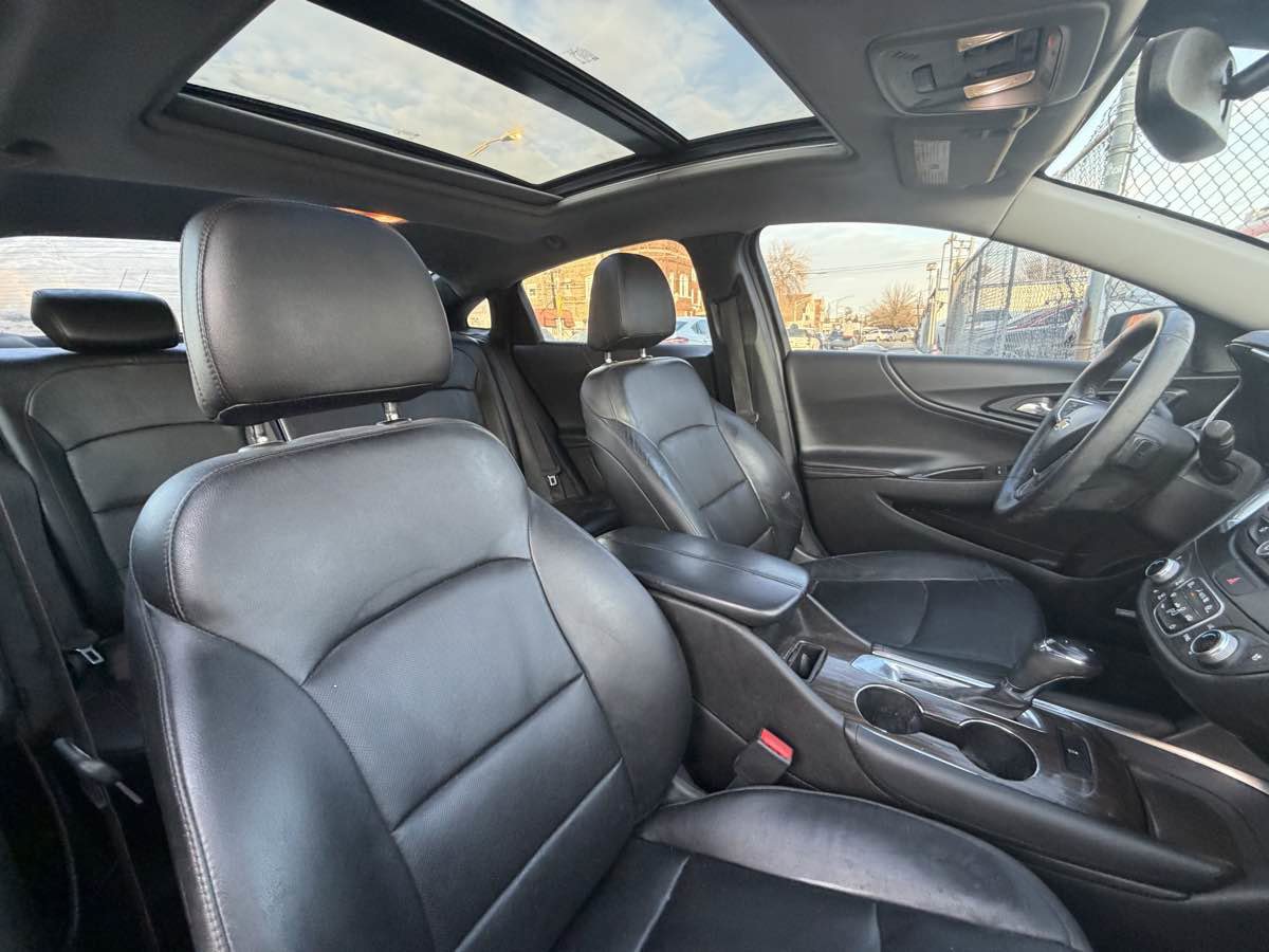 Used 2016 Chevrolet Malibu Premier image 22