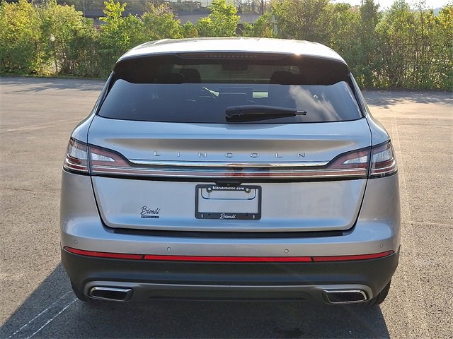 Used 2022 Lincoln Nautilus Reserve image 6