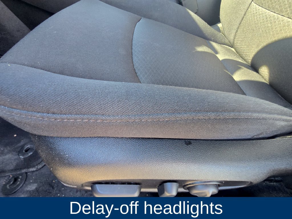 Used 2025 Chevrolet Malibu LT FWD image 15