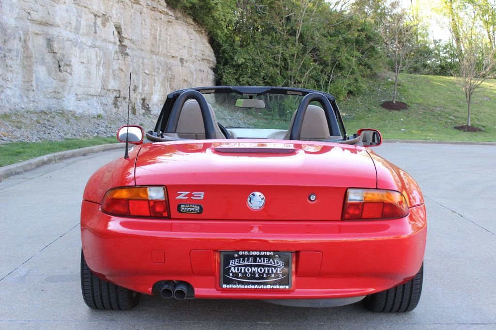 Used 1998 BMW Z3 2.8 RWD image 12
