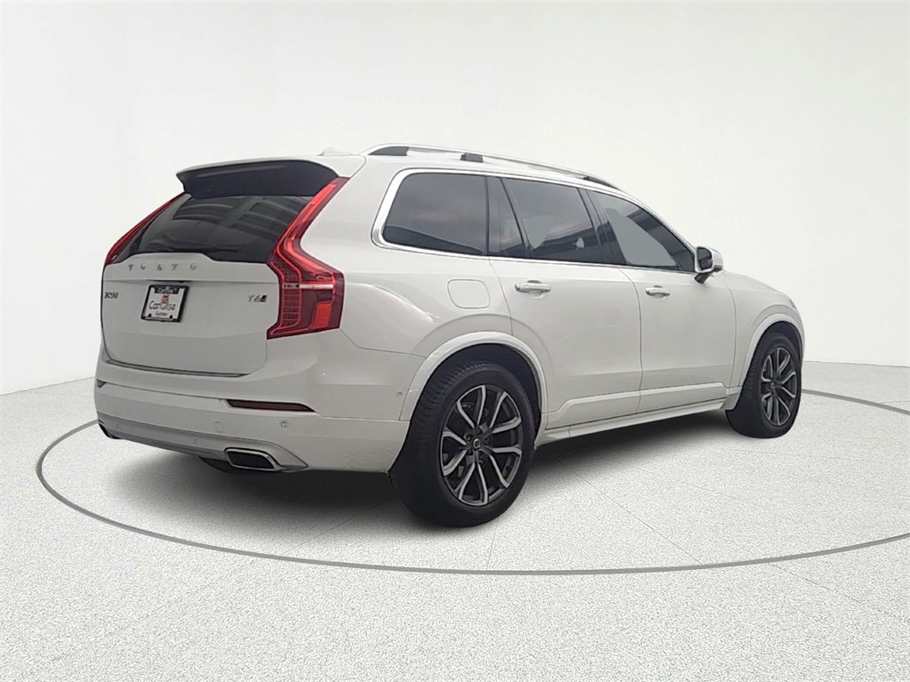 Used 2017 Volvo XC90 T6 Momentum w/ Vision Package image 7