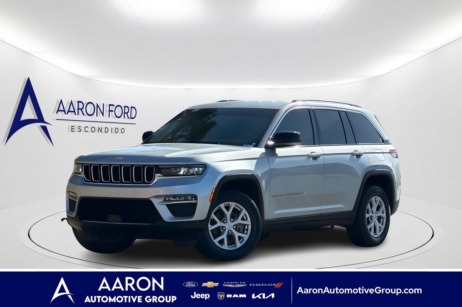 Used 2023 Jeep Grand Cherokee Limited w/ Trailer Tow Prep Group (B)