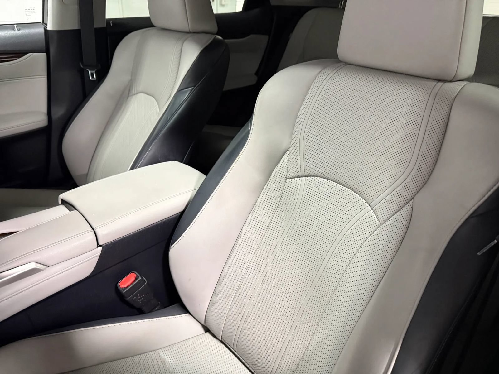 Used 2017 Lexus RX 350 AWD w/ Premium Package image 18
