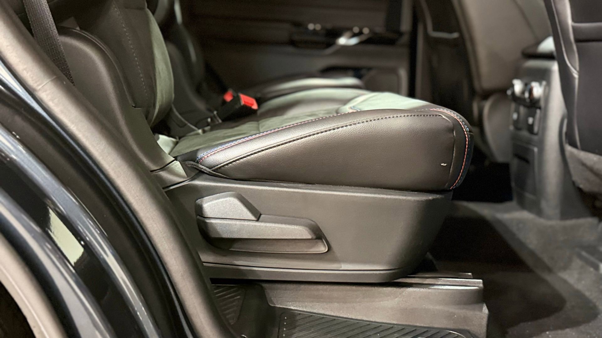 Used 2023 Ford Explorer ST w/ Equipment Group 401A image 77