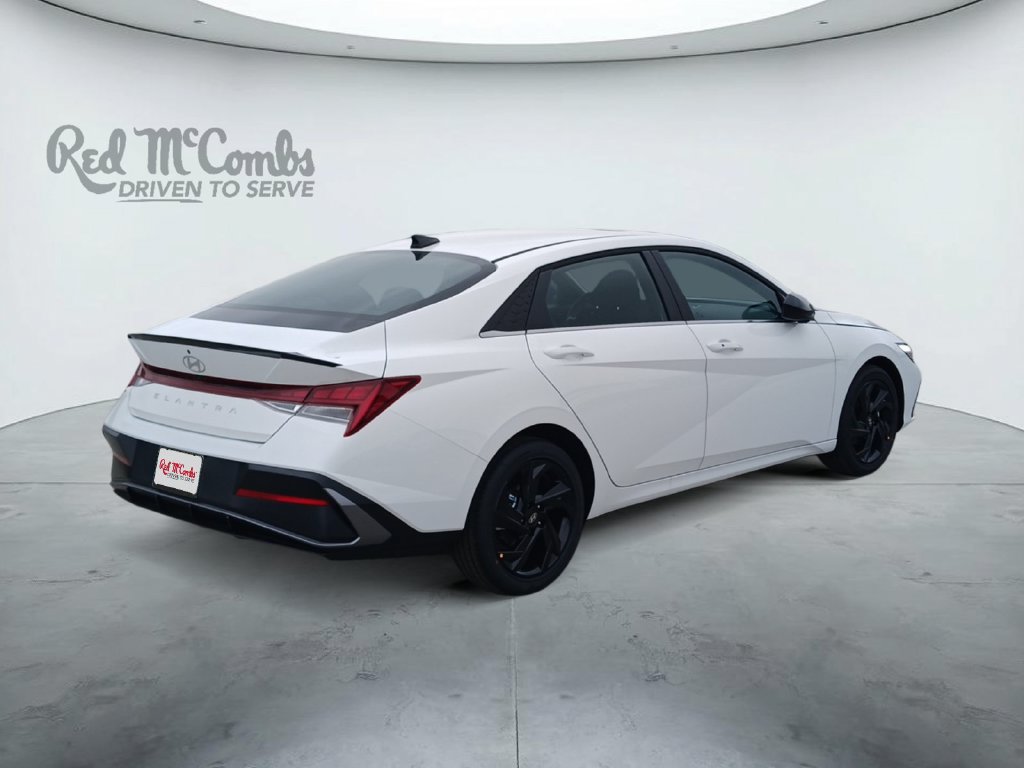 New 2026 Hyundai Elantra SEL Sport FWD image 5