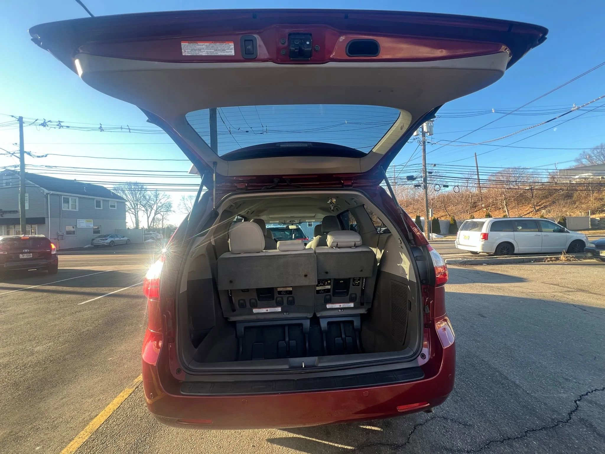 Used 2016 Toyota Sienna XLE w/ XLE Navigation Package AWD/4WD image 9