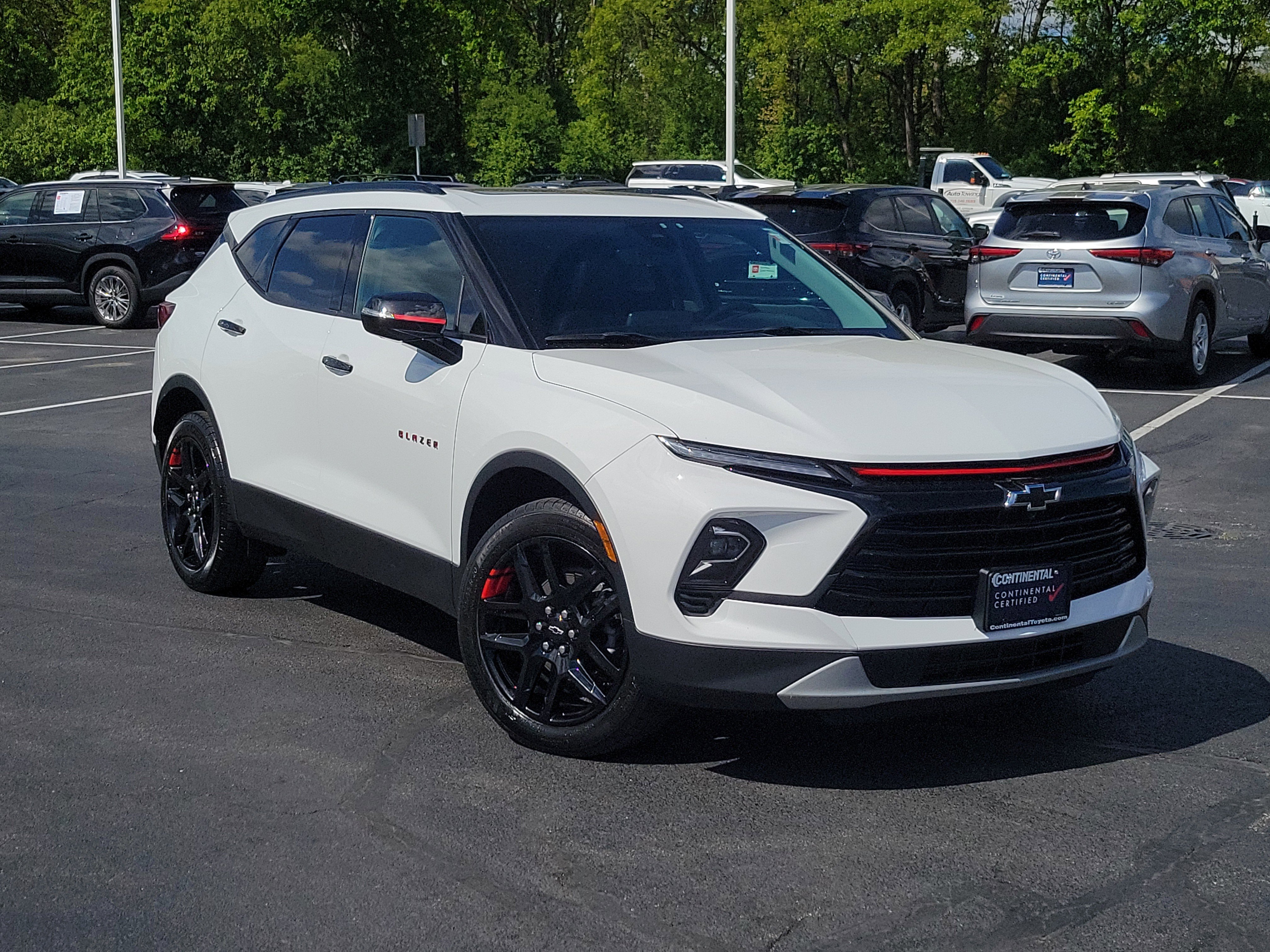 Used 2023 Chevrolet Blazer LT w/ Sound & Technology Package FWD image 32