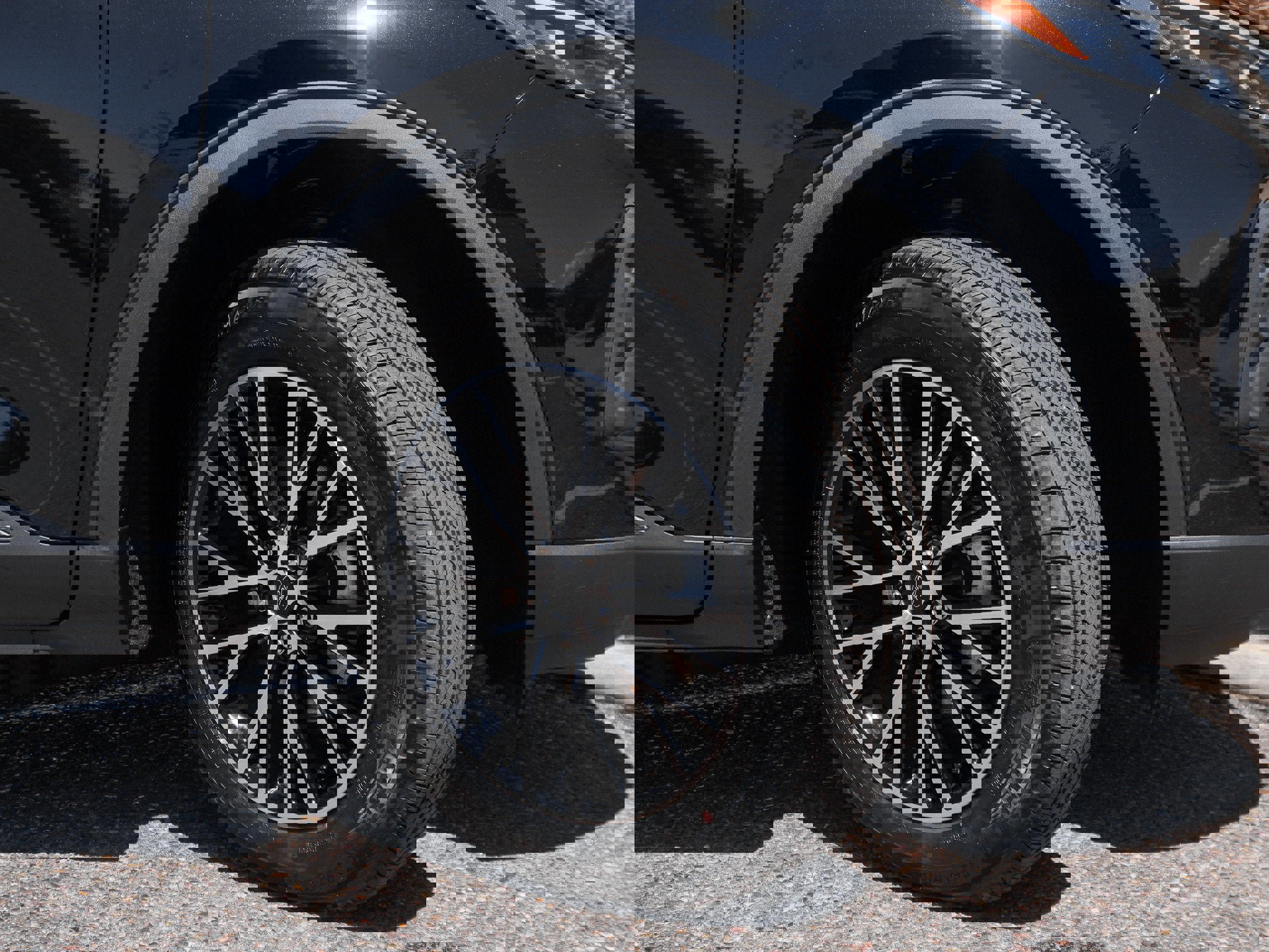 New 2025 Ford Escape SE w/ PHEV Premium Package image 13