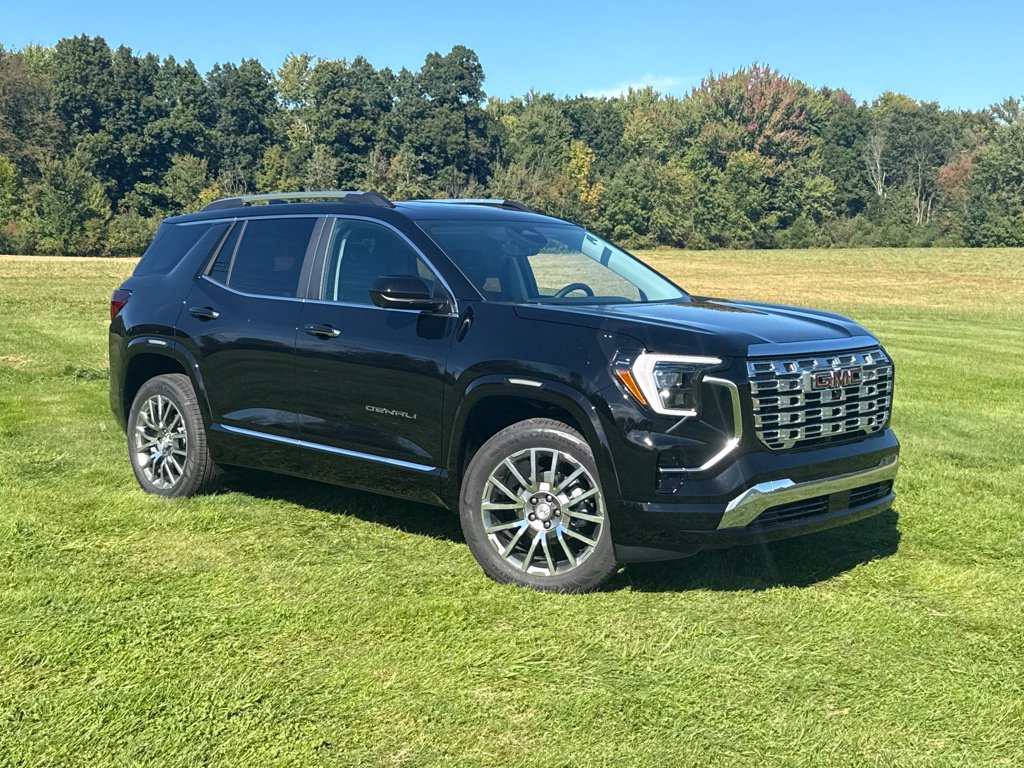 New 2027 GMC Terrain Denali AWD/4WD image 2