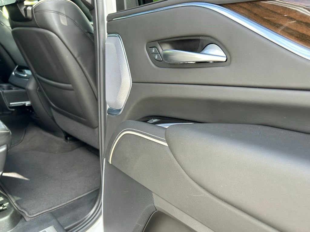 Used 2024 Cadillac Escalade ESV Sport Platinum w/ LPO, ONYX Package image 46