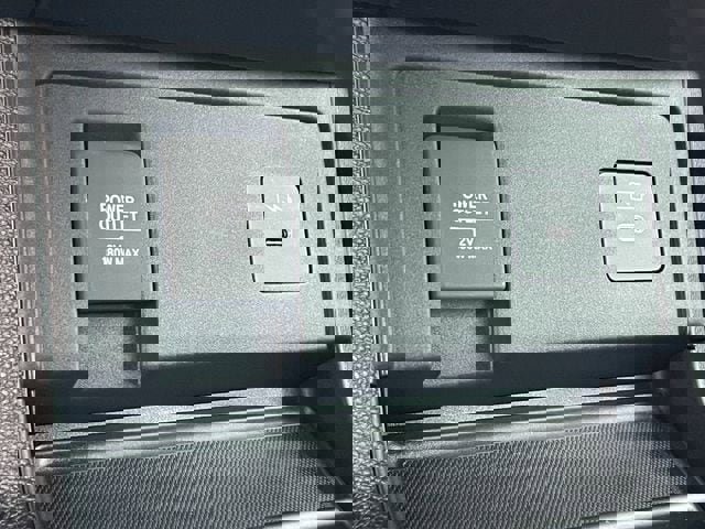 Used 2025 Acura RDX SH-AWD image 22