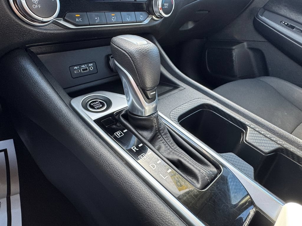 Used 2023 Nissan Sentra SV FWD image 27