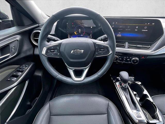 Used 2024 Chevrolet Trax ACTIV FWD image 7