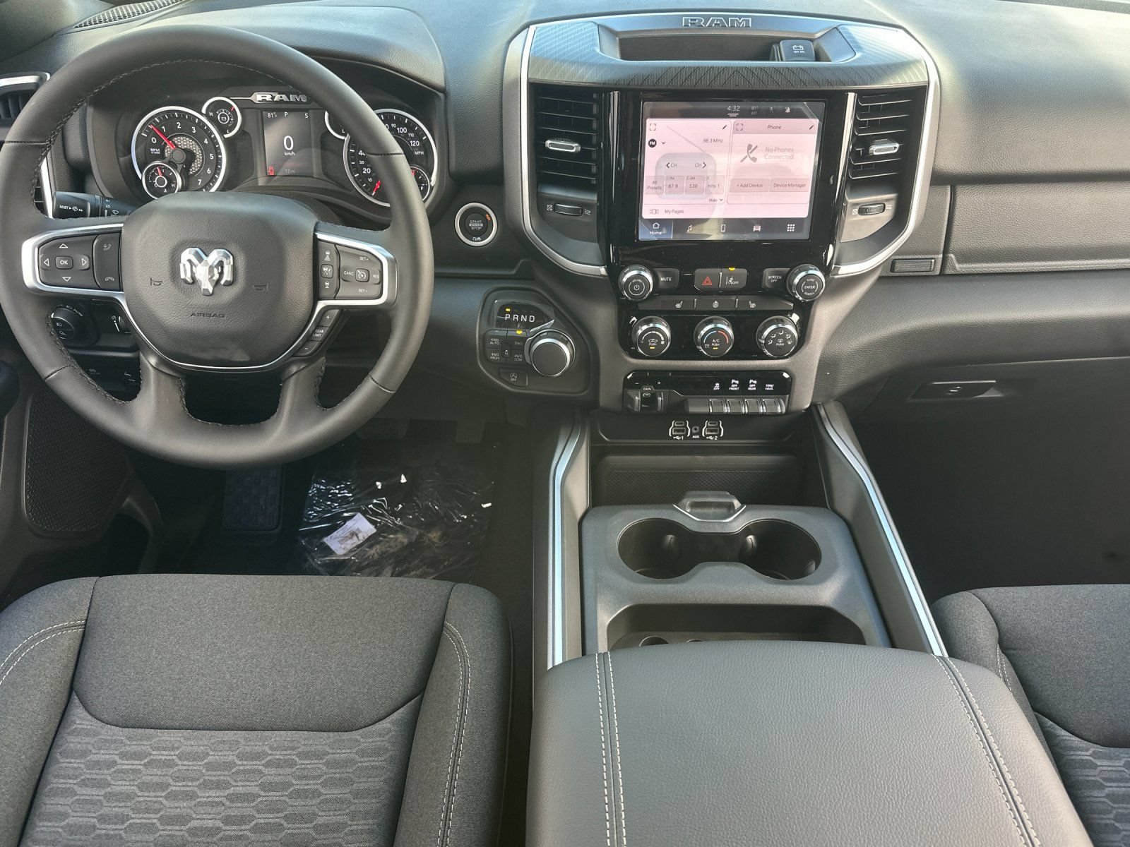 New 2026 RAM 1500 Big Horn AWD/4WD image 13